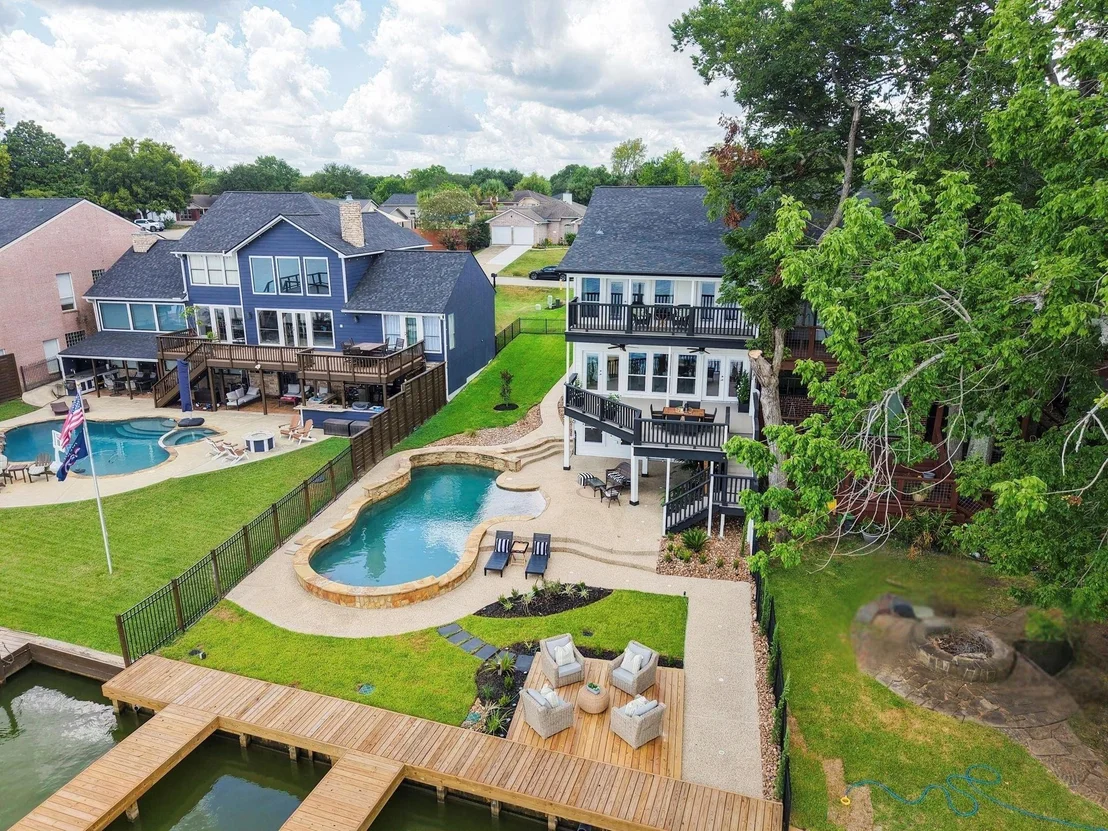 Photo of 848 Lake View Drive