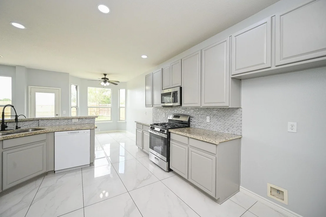 Photo of 11011 Glenora Drive