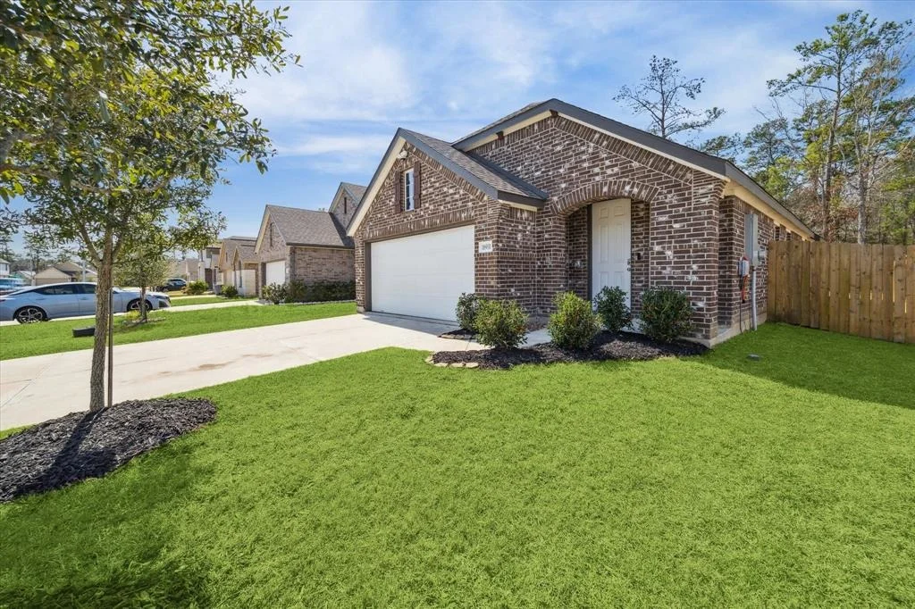 Photo of 16931 Lagos Lane