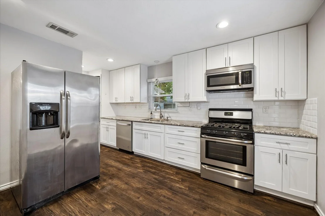Photo of 2214 Saxon Drive