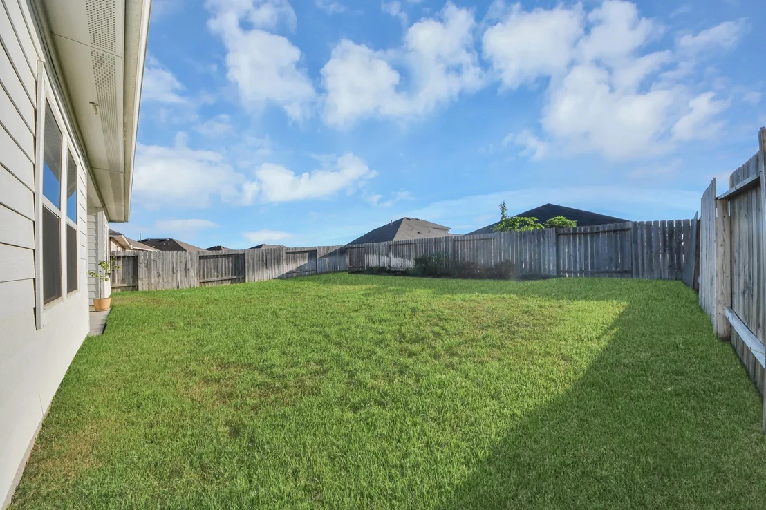 Photo of 5122 Hedgerose Lane