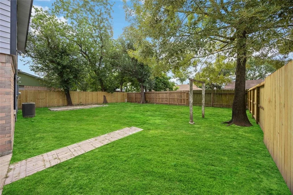 Photo of 2035 Derby Drive