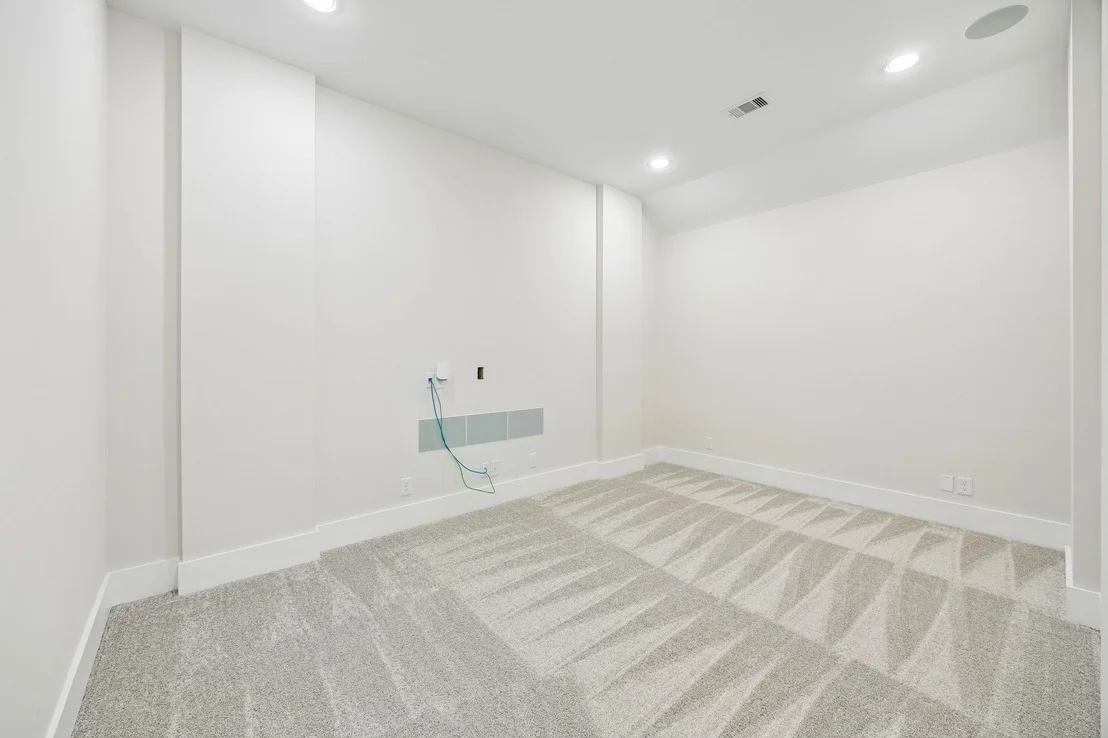Photo of 8558 Ridgepoint Drive