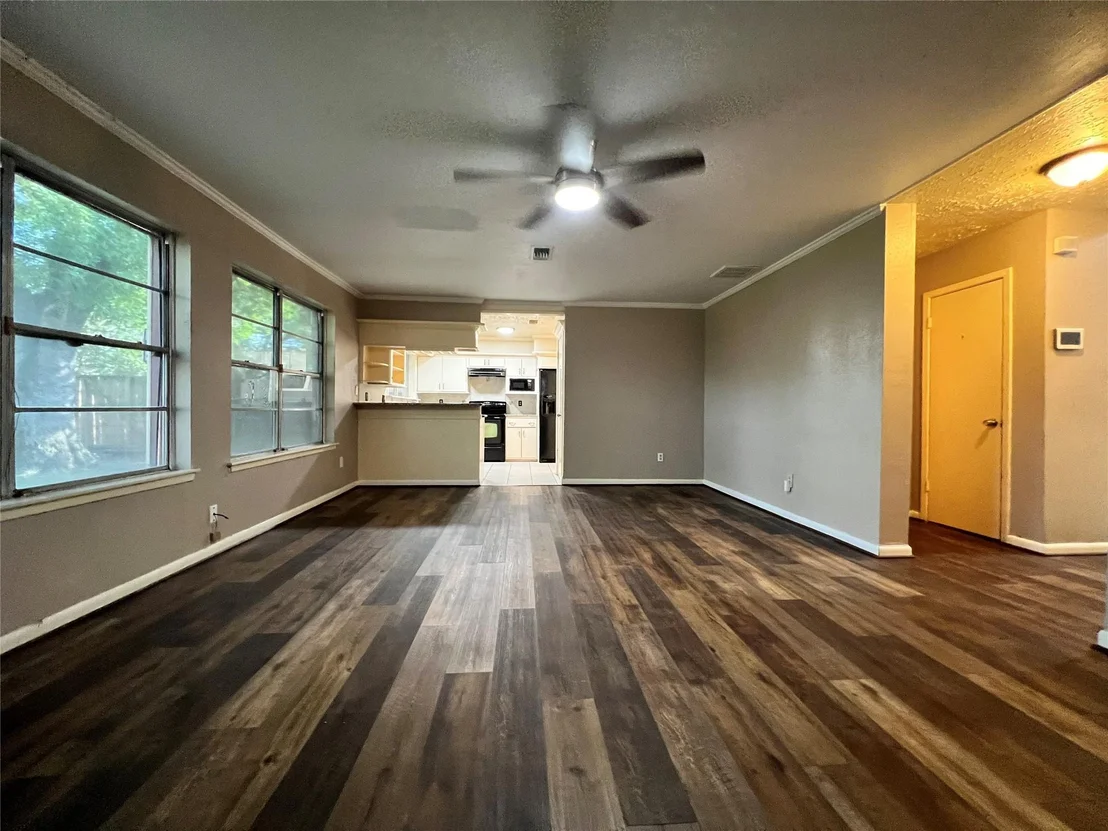 Photo of 2075 Delphi Lane