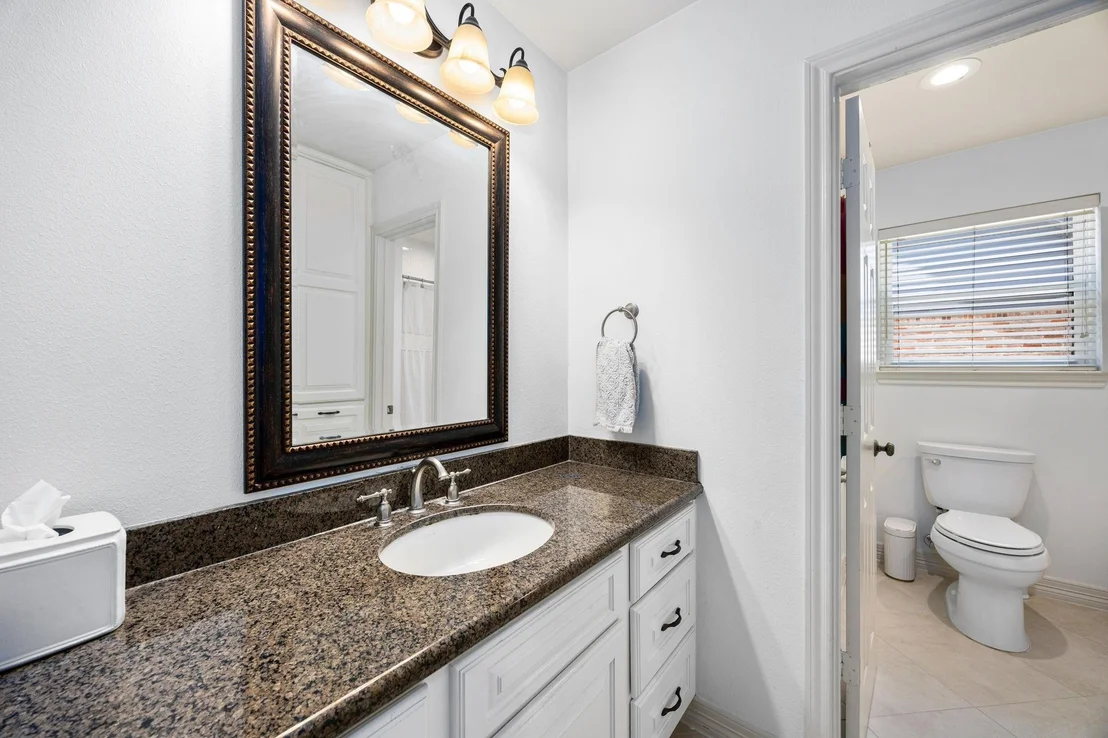 Photo of 823 Pinesap Drive