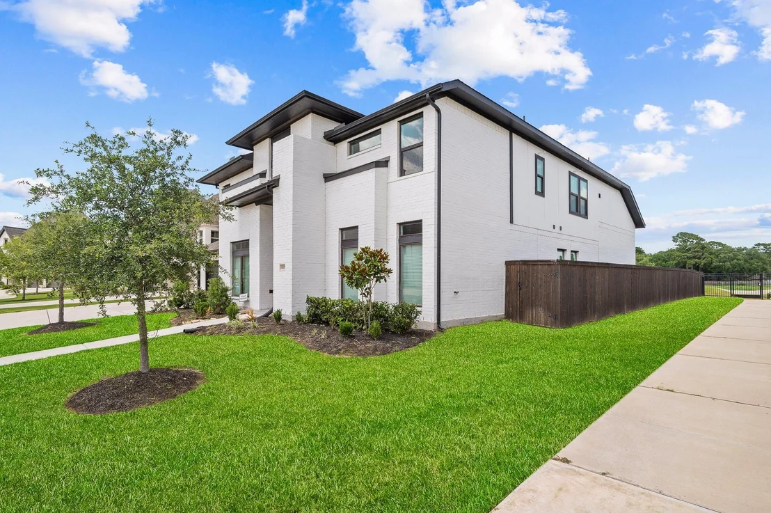 Photo of 6618 Mirabeau Lane