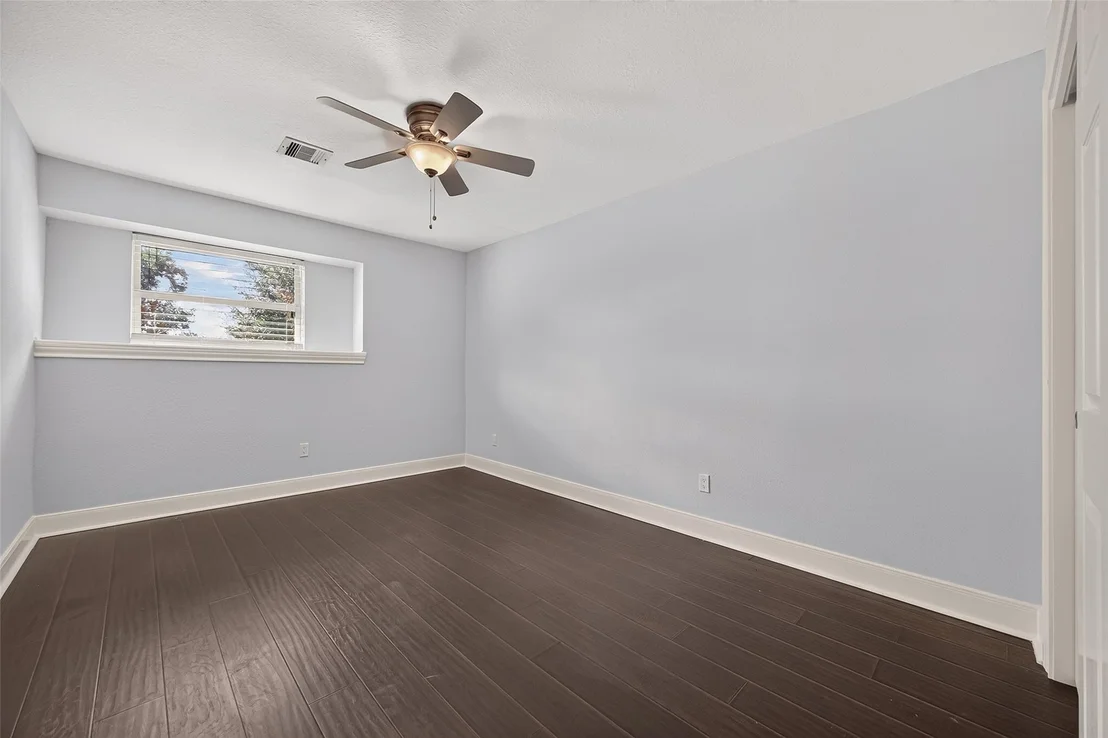 Photo of 11126 Cedarhurst Drive