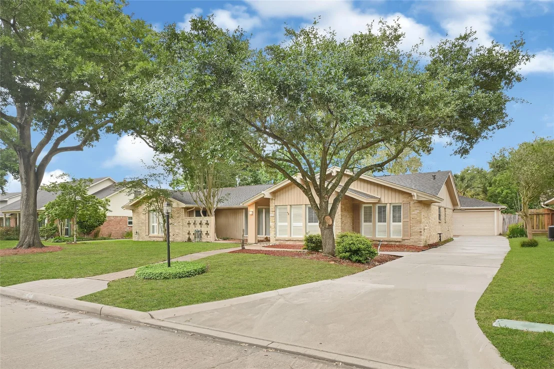 Photo of 1418 Pirates Cove