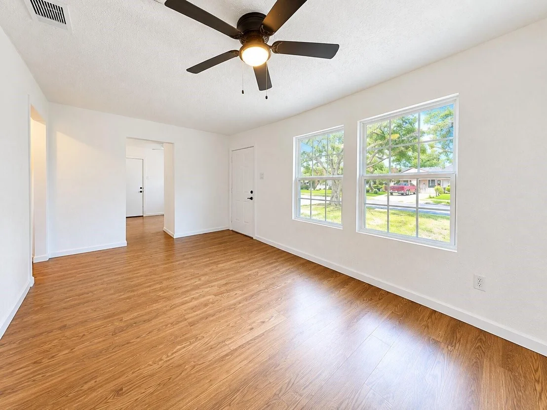 Photo of 2108 Camille Street