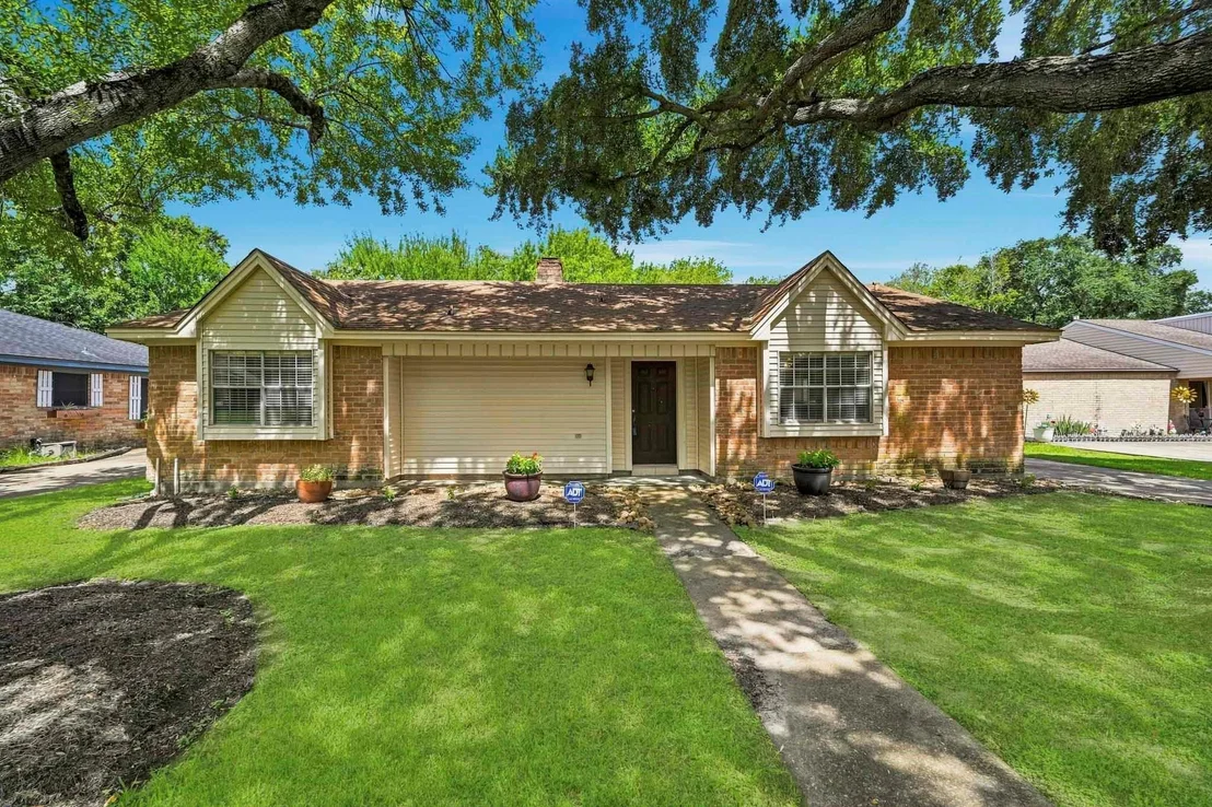 Photo of 11707 Moltere Drive