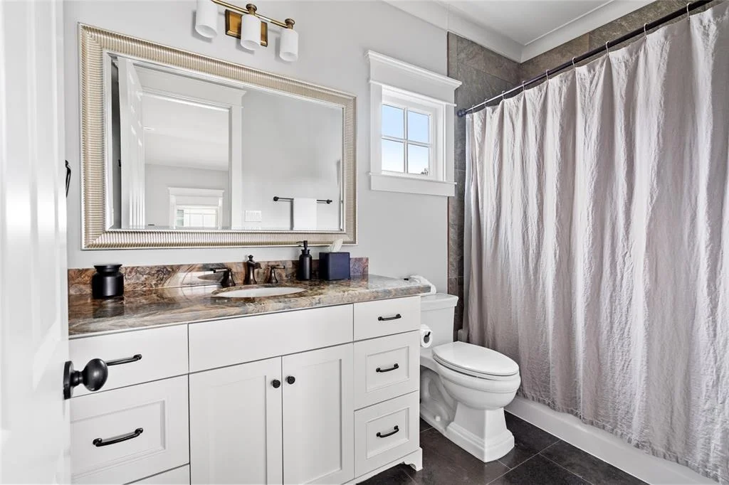 Photo of 2443 Pelham Drive