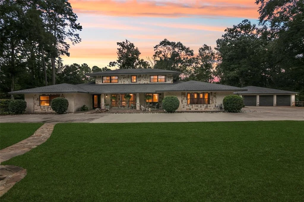 Photo of 1025 Creek Bend