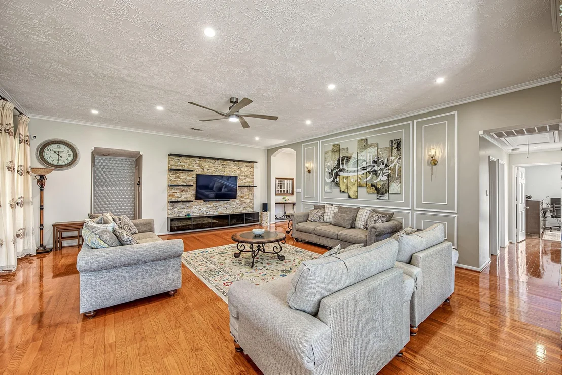 Photo of 11117 Maynard Place
