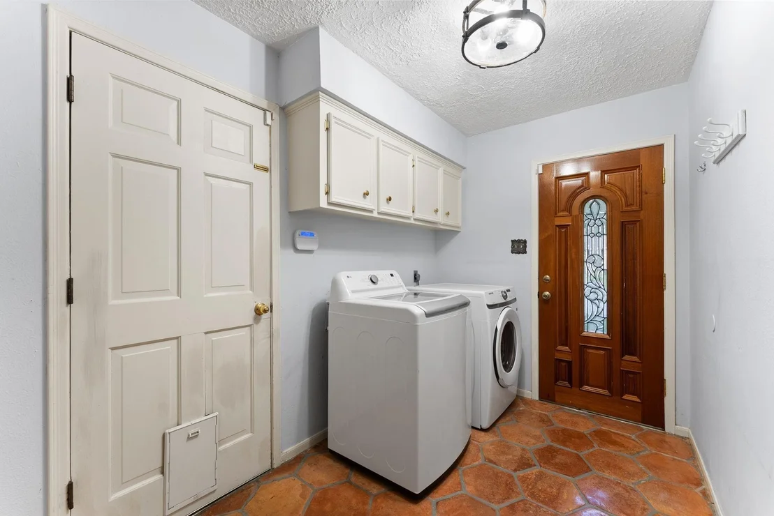 Photo of 5718 Glenmere Lane
