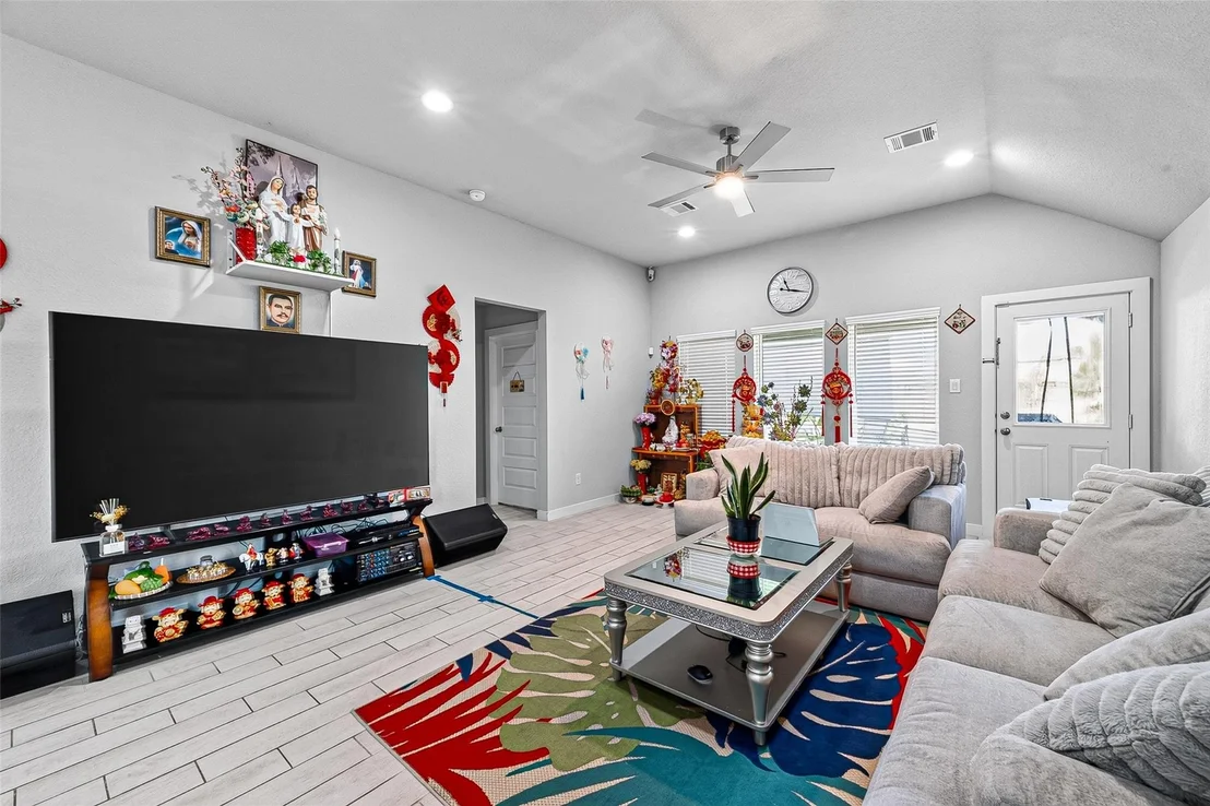 Photo of 2819 Solitude Pine Lane