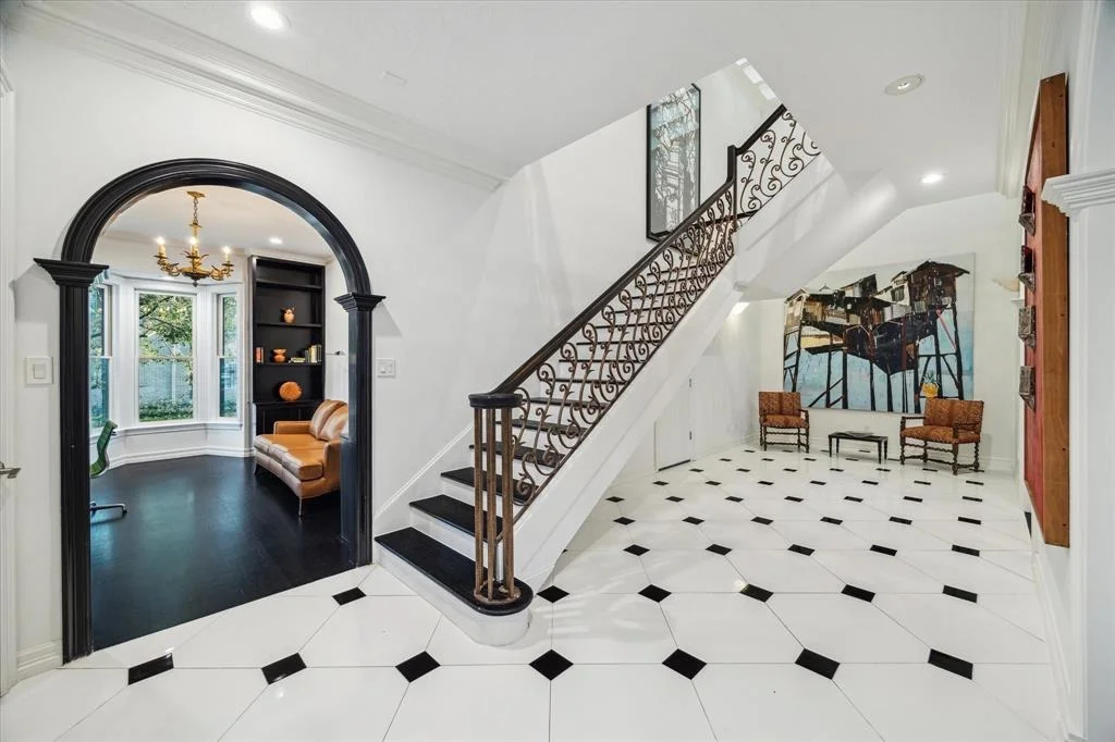 Photo of 5710 Indian Bluff