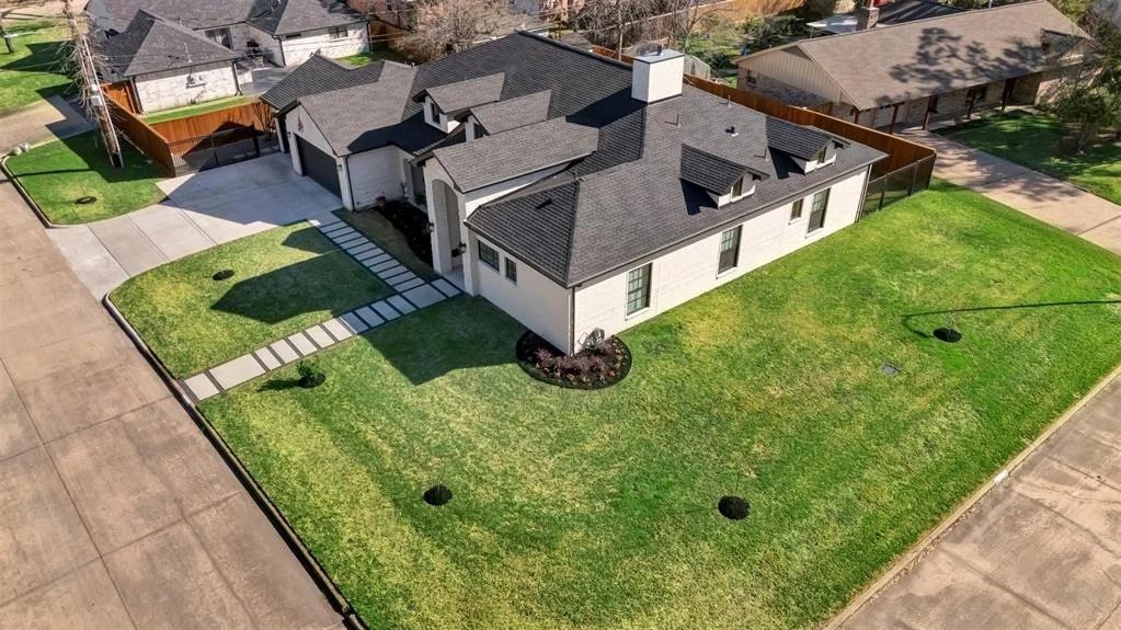 Photo of 1522 Maux Drive