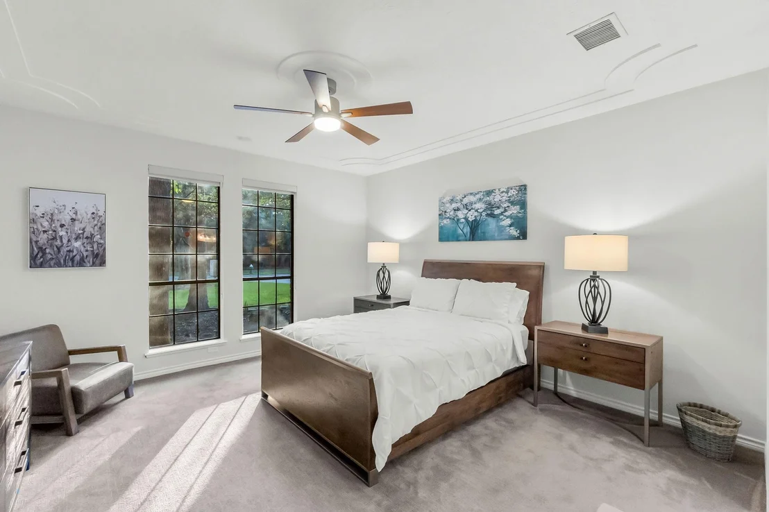 Photo of 122 E Placid Hill Circle