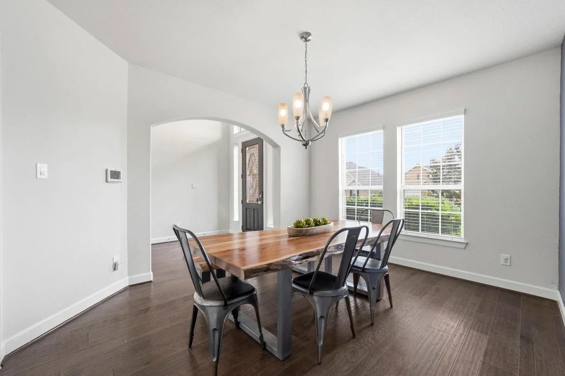 Photo of 7618 Trailing Oaks Drive