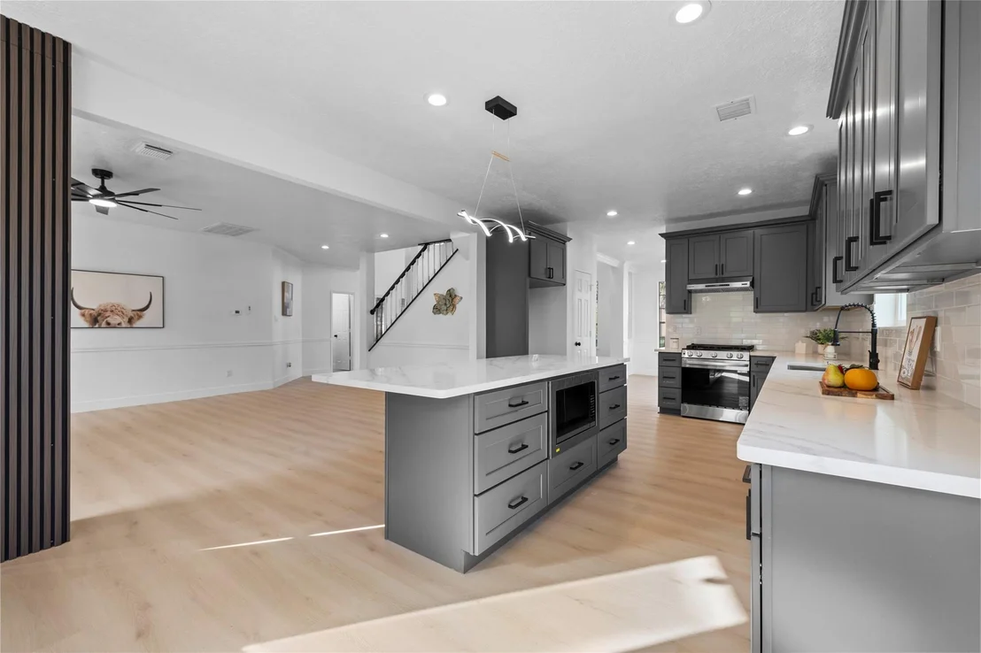 Photo of 9714 Broadley Drive