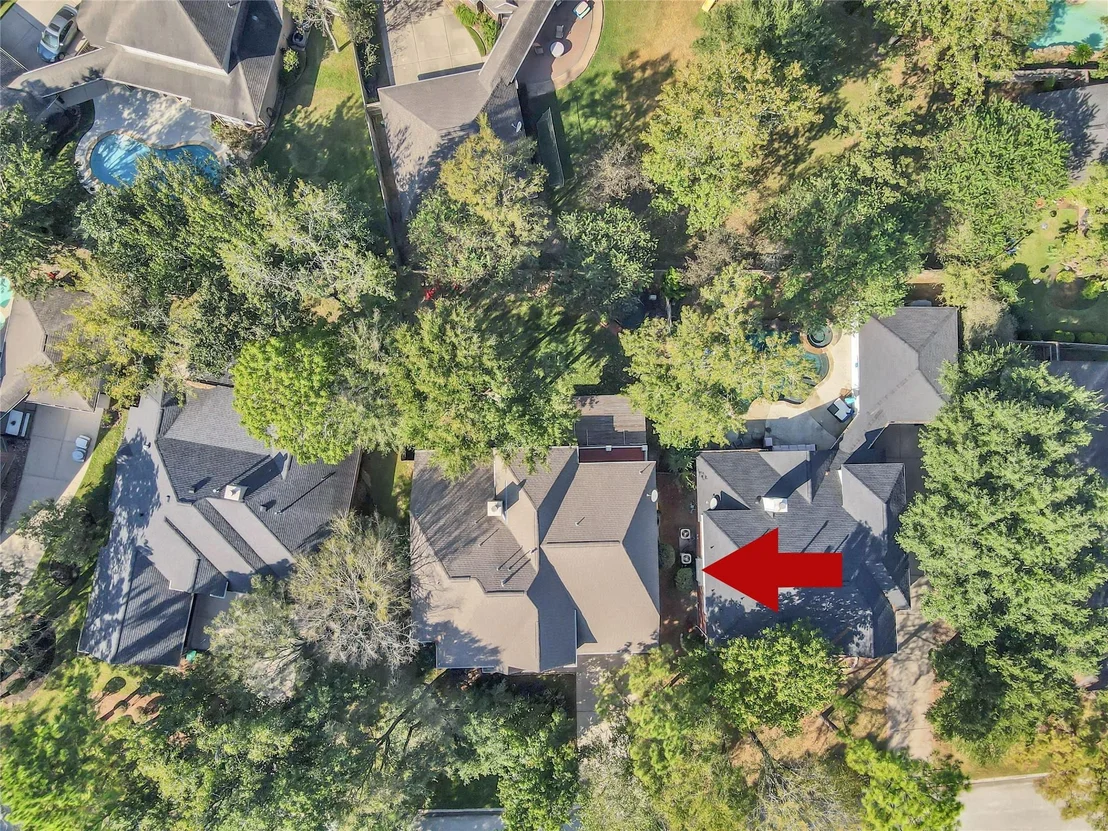 Photo of 143 S Goldenvine Circle