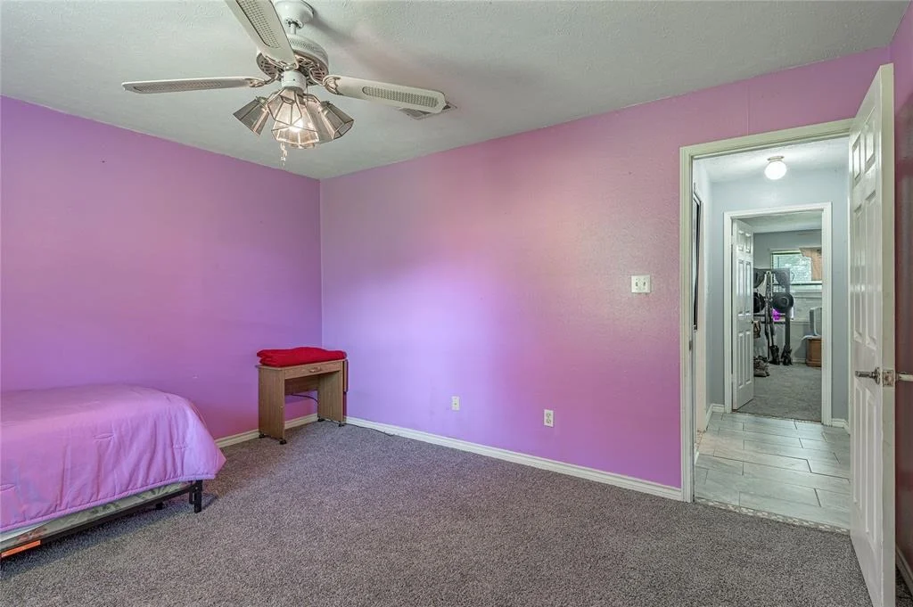 Photo of 100 W Lakeview Drive