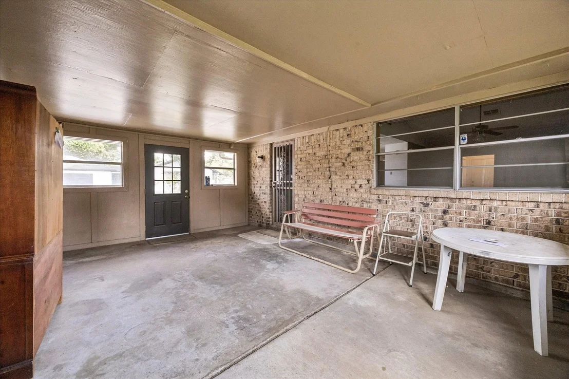 Photo of 6002 Weeping Willow Road