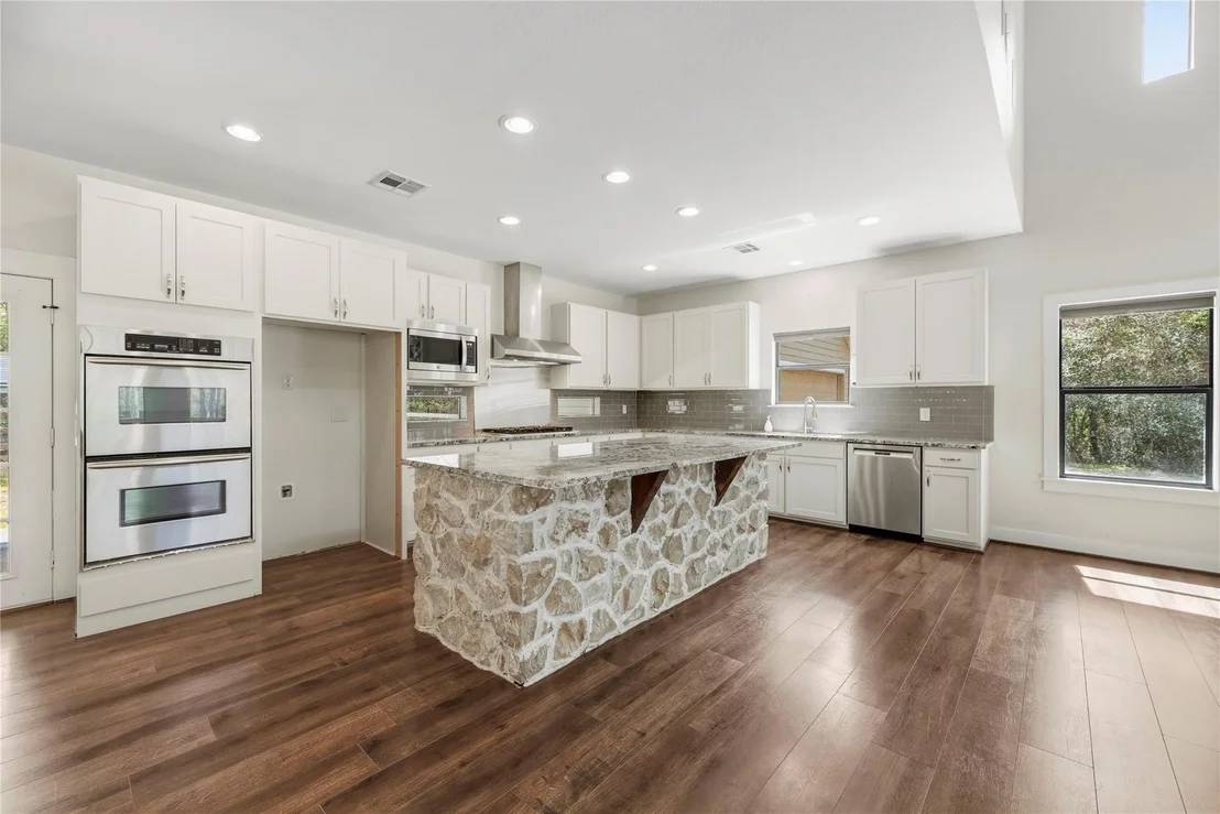 Photo of 12062 Ike White Road