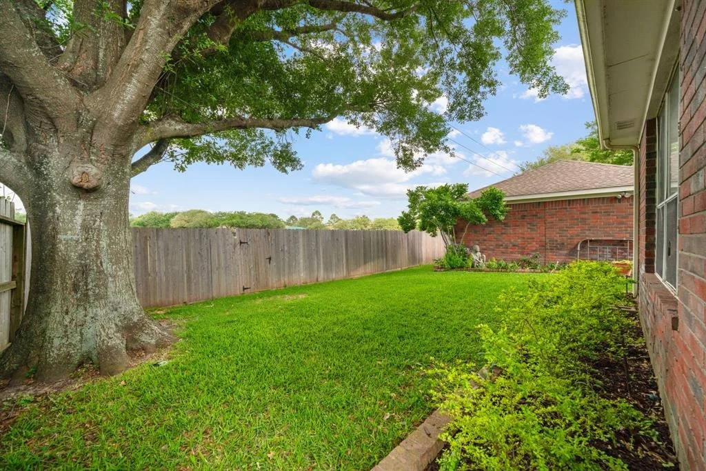 Photo of 11111 Hillside Glen Trail