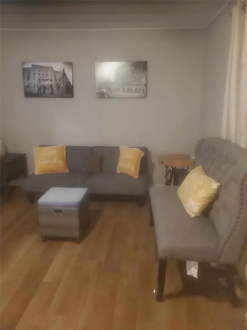Photo of 1102 Woods Drive