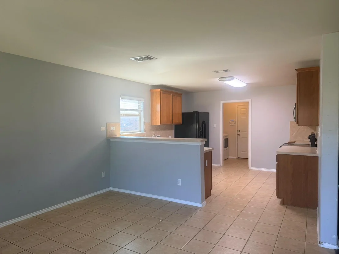 Photo of 316 Housefinch Loop
