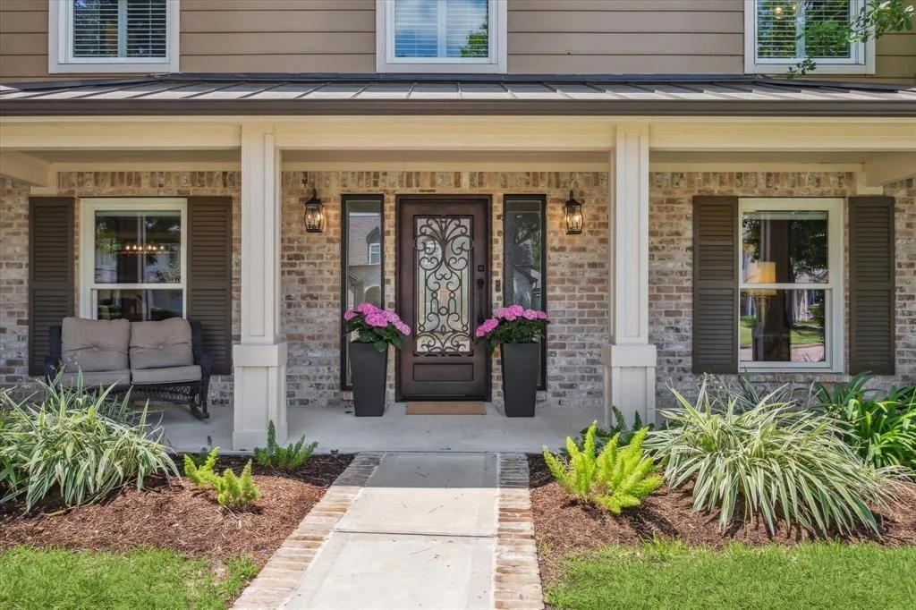 Photo of 14843 Oak Bend Drive