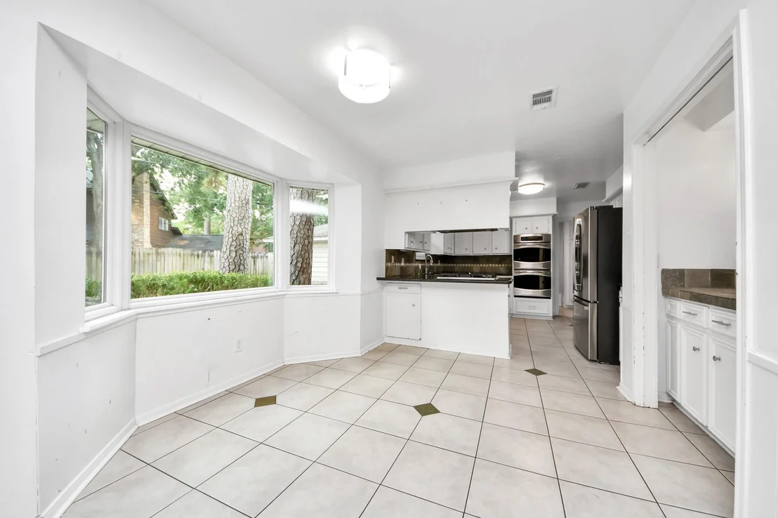 Photo of 5807 Foresthaven Drive