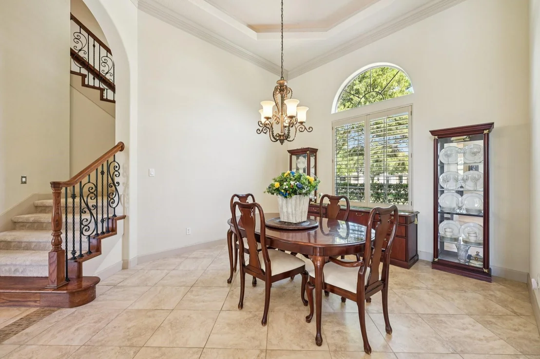 Photo of 51 Sandown Park Drive