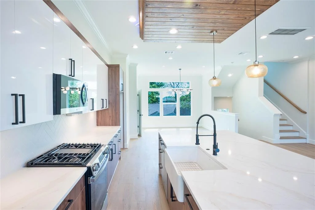 Photo of 2117 Sauer