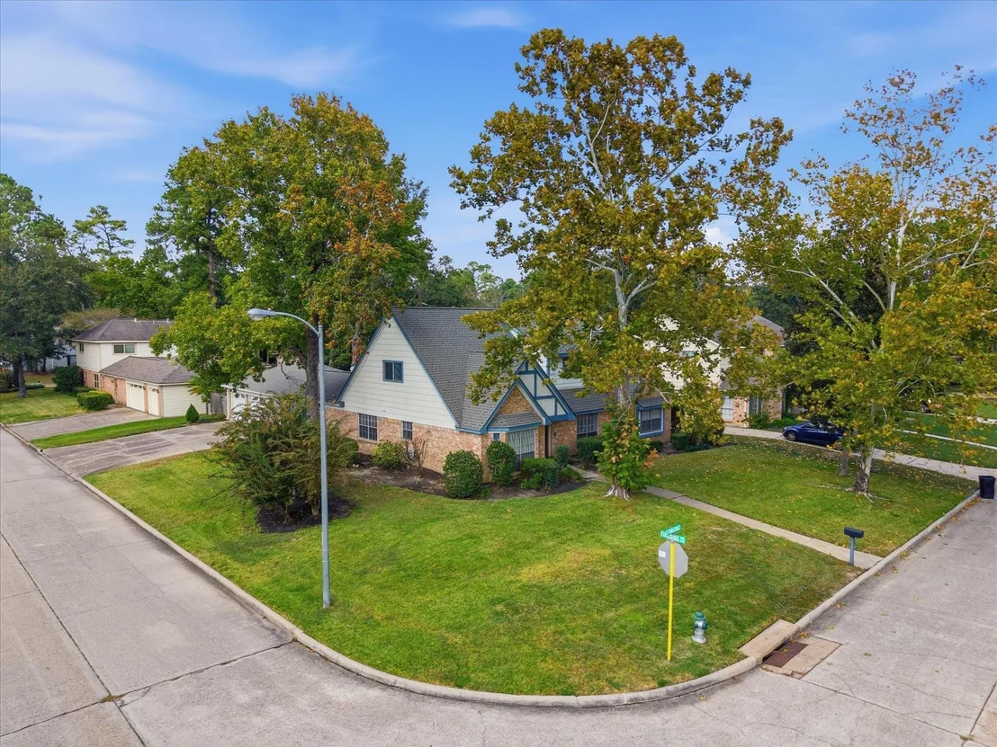 Photo of 5226 Springton Lane