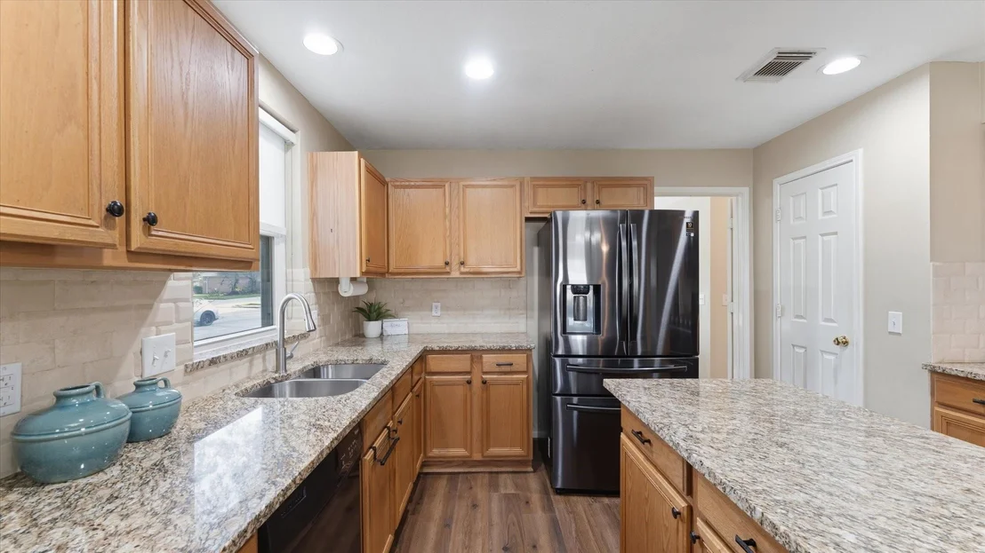 Photo of 1419 Lamplight Trail Drive