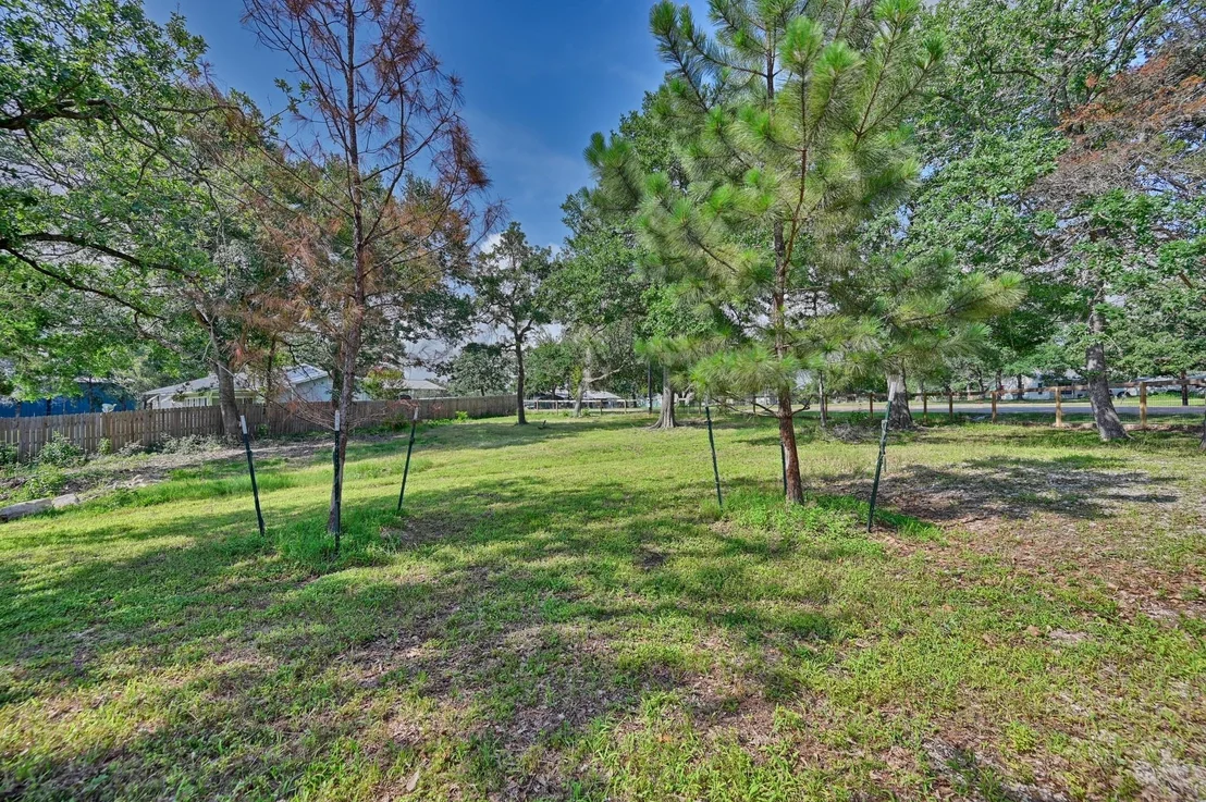 Photo of 515 Lakeview Lane
