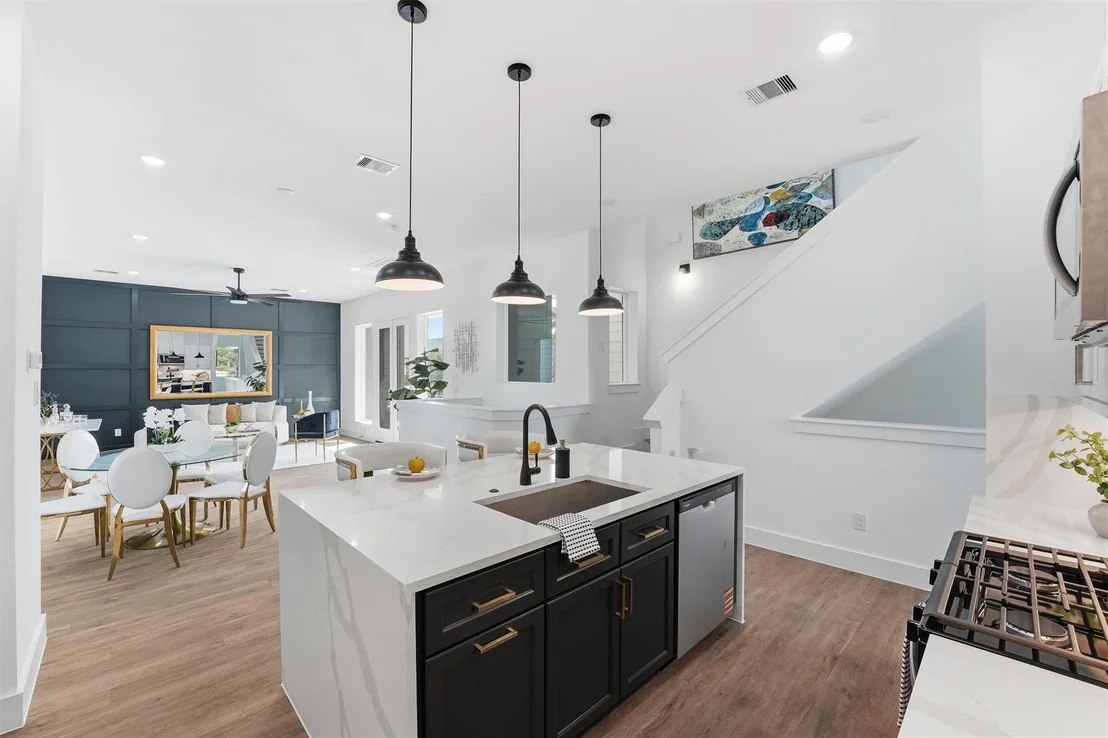 Photo of 3610 Bastrop Street