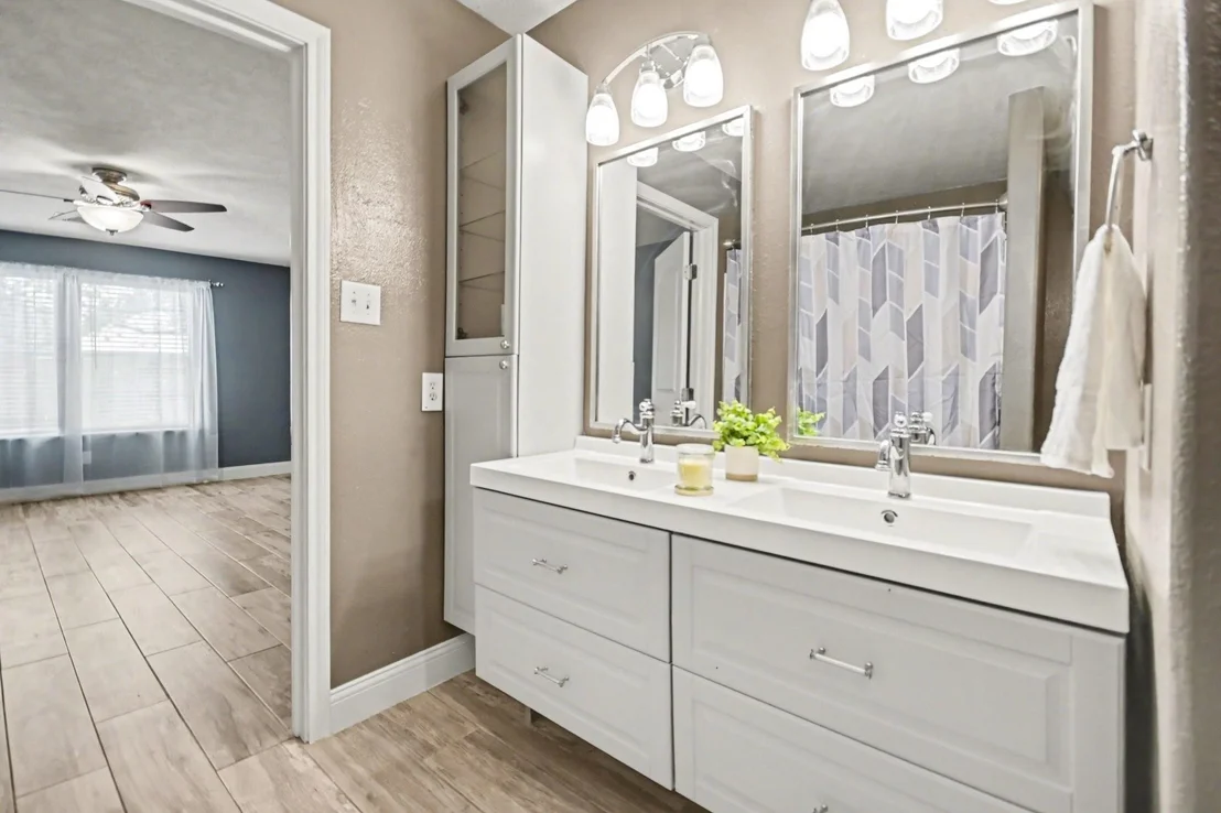 Photo of 6741 River Ridge Lane
