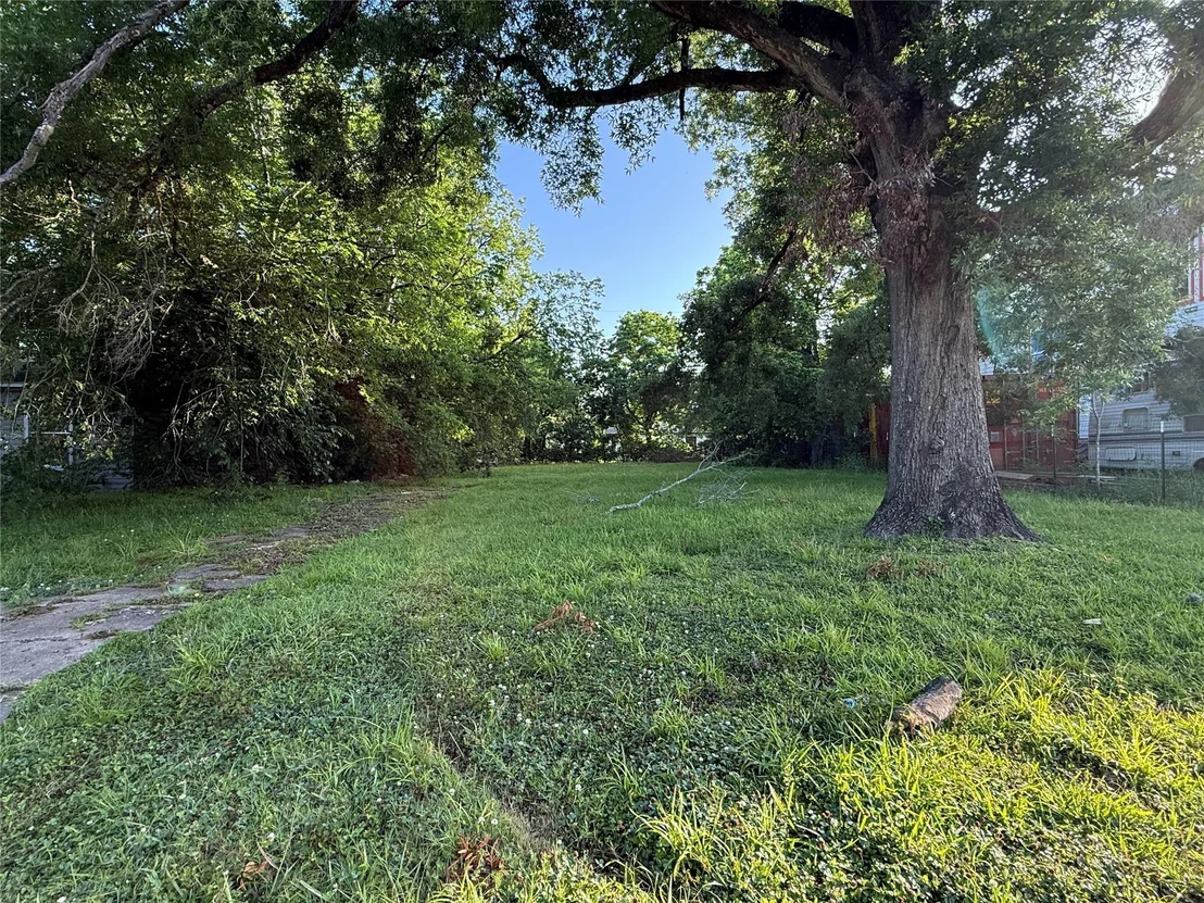 Photo of 5307 Willow Glen Drive