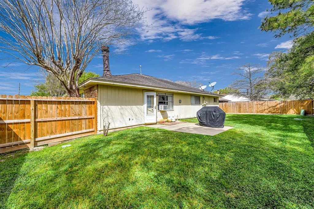 Photo of 22151 Pearl Lake Drive