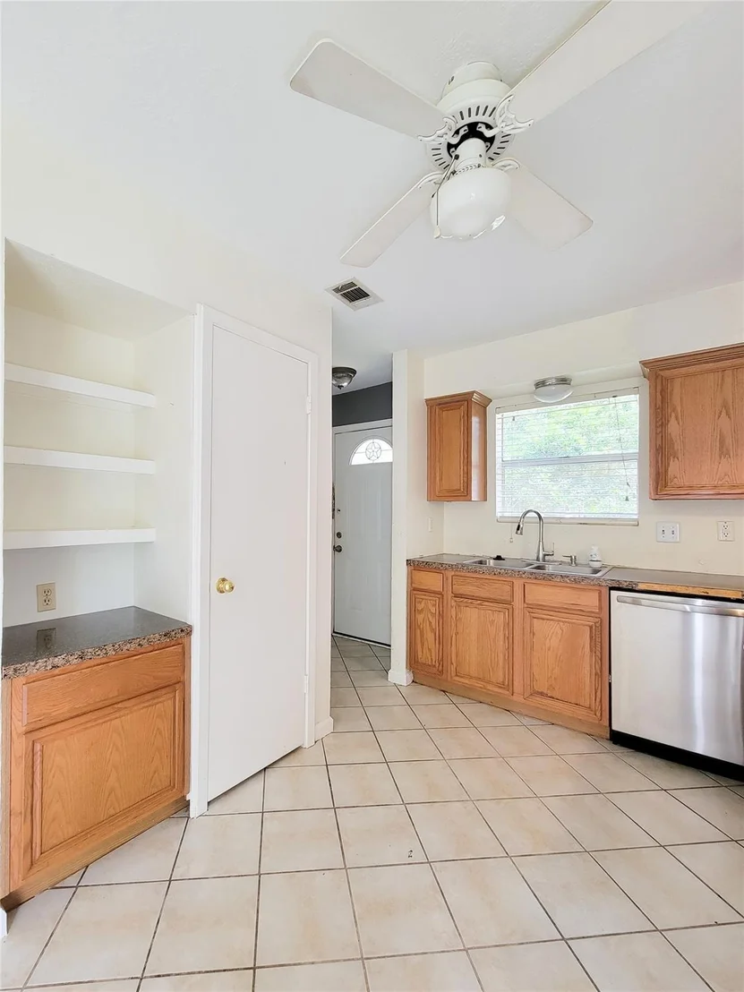 Photo of 18 N Wavy Oak Circle