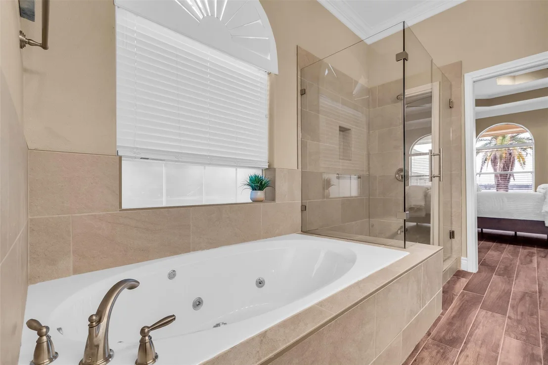 Photo of 14030 Shoreline Drive