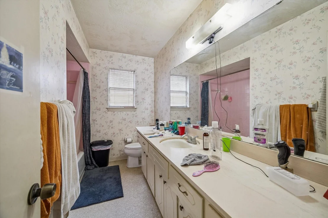 Photo of 9727 Blankenship Drive