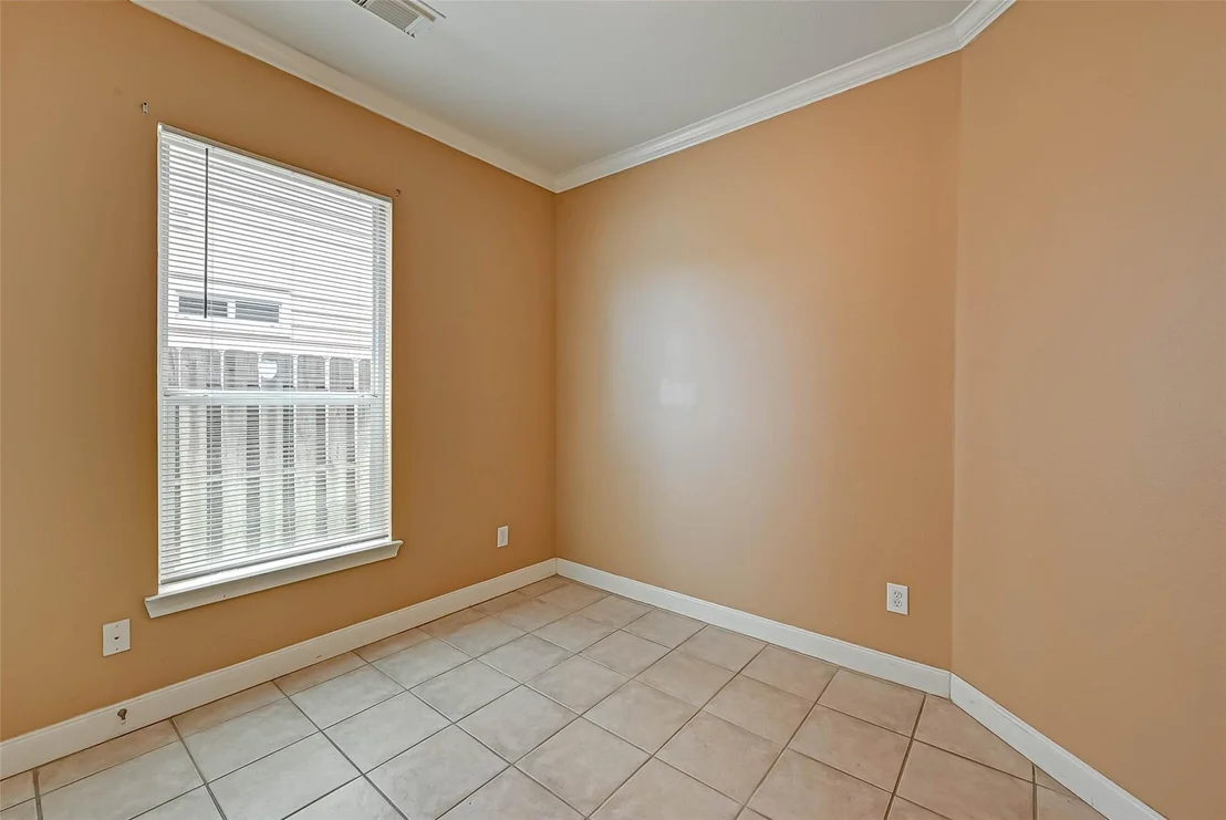 Photo of 7130 Pavilion Drive