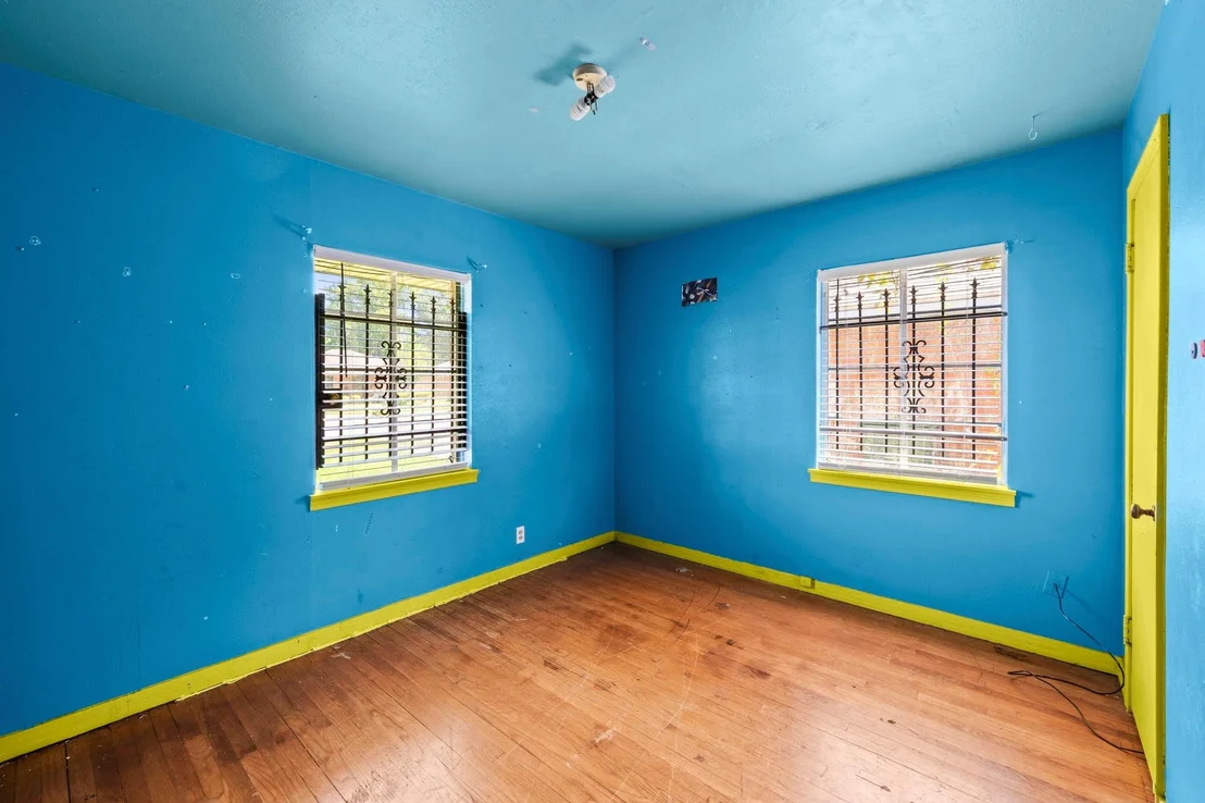 Photo of 5810 Langley Road