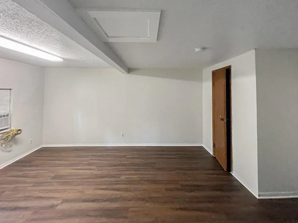 Photo of 907 Leonard Street
