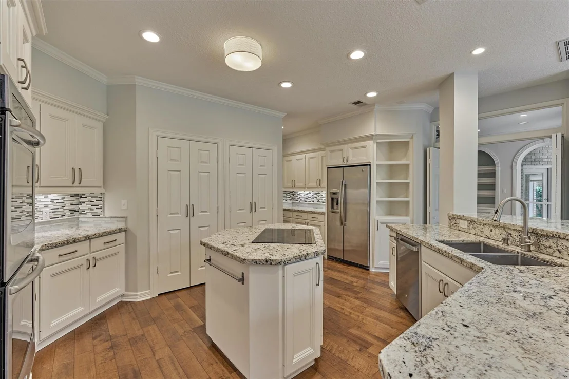 Photo of 168 W Shadowpoint Circle