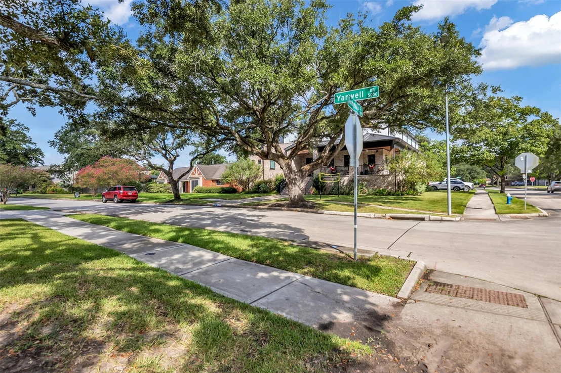 Photo of 5006 Yarwell Drive